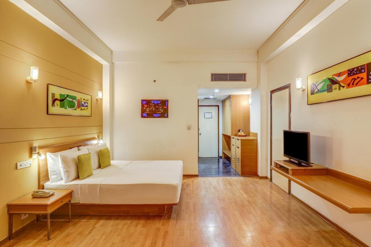 Lemon Tree Hotel, East Delhi Mall, Kaushambi Ghaziabad Exterior foto